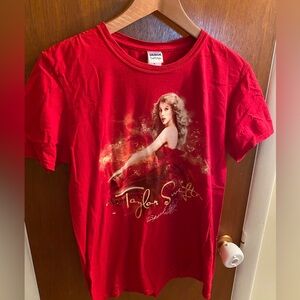 2011 Speak Now Tour Shirt